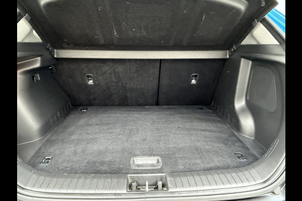 Hyundai Kona 1.6I HEV AUT-6 141pk Adap.Cruise Trekhaak HUD Camera Android Apple Carplay Navi Bordherkenning PDC Fashion Keyless Head-Up-Display Lane-Assist+ACC ESP Mild Hybride Priv.Glass Botsing waarsch syst Dodehoek-assistent