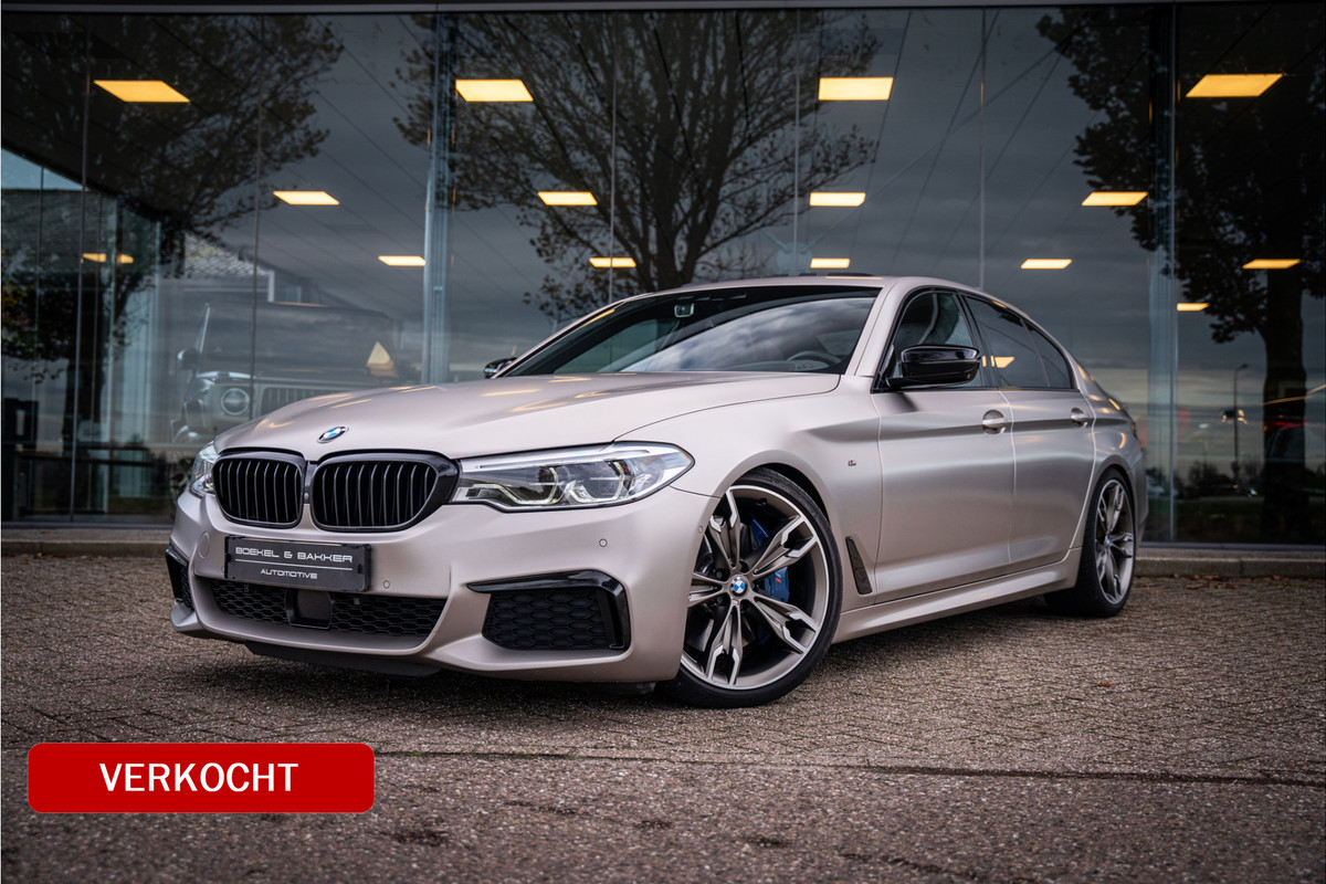 BMW 5 Serie M550i xDrive High Executive ** Entertainment ** Panodak **