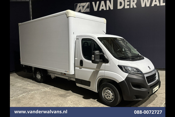Peugeot Boxer 2.2 BlueHDi 141pk Bakwagen Laadklep Euro6 Airco | Cruisecontrol | 985kg laadvermogen Bijrijdersbank.