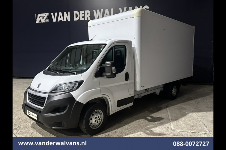 Peugeot Boxer 2.2 BlueHDi 141pk Bakwagen Laadklep Euro6 Airco | Cruisecontrol | 985kg laadvermogen Bijrijdersbank.