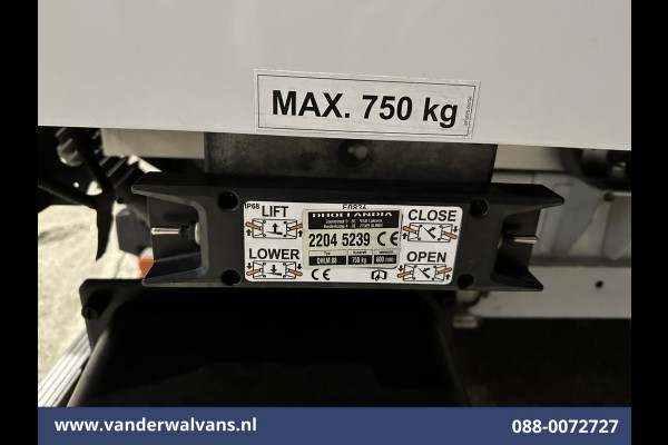 Peugeot Boxer 2.2 BlueHDi 141pk Bakwagen Laadklep Euro6 Airco | Cruisecontrol | 985kg laadvermogen Bijrijdersbank