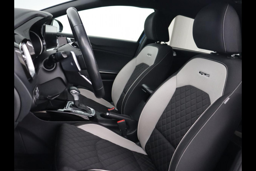 Kia Ceed 1.5 T-GDi MHEV GT-Line | 160pk | Camera | Carplay | Navigatie | Sportstuur | DAB | Parkeerhulp | Getint glas | Cruise control
