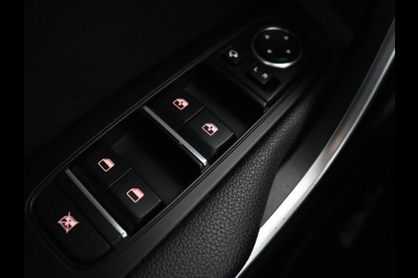 Kia Ceed 1.5 T-GDi MHEV GT-Line | 160pk | Camera | Carplay | Navigatie | Sportstuur | DAB | Parkeerhulp | Getint glas | Cruise control