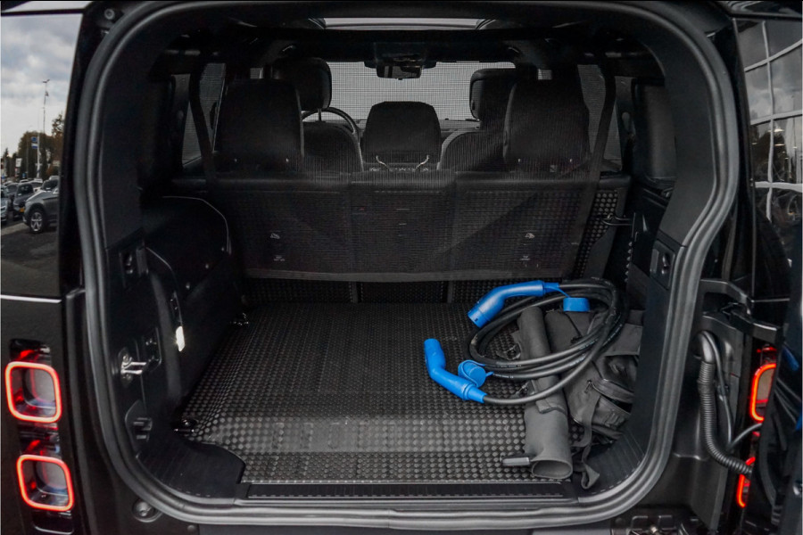 Land Rover Defender 110 2.0 P400e X-Dynamic HSE Urban Widebody 24" Vossen