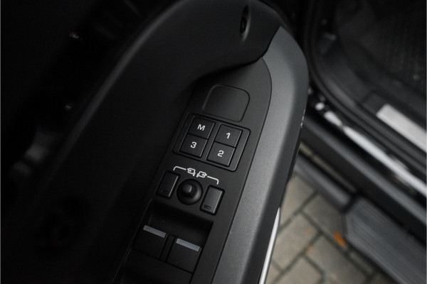 Land Rover Defender 110 2.0 P400e X-Dynamic HSE Urban Widebody 24" Vossen