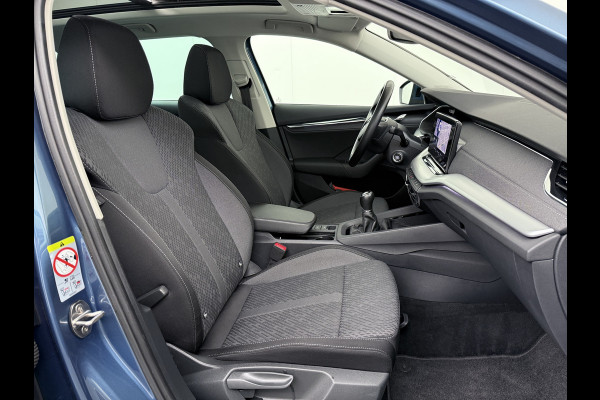Škoda Octavia Combi 1.5T 150PK Pano-Dak Adap.Cruise Navi Trekhaak Ecc Apple Carplay Android Auto First Edition Elek.Achterklep Virtual Cockpit Pdc Keyless Wifi 1e Eigenaar Origineel Nederlandse Auto