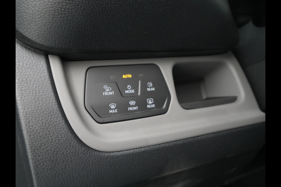 Volkswagen ID. Buzz Cargo Anniversary Edition 79 kWh 250kW 340PK 4MOTION Two Tone Wit/Blauw