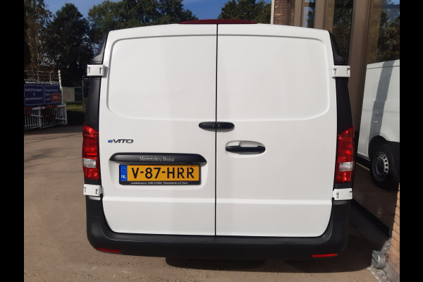 Mercedes-Benz eVito 112 - 66 kWh 290Km Range - Navi - Achteruitrijcamera