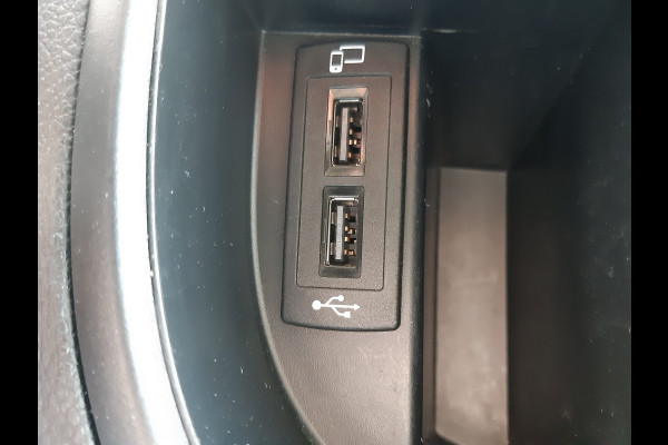 Mercedes-Benz eVito 112 - 66 kWh 290Km Range - Navi - Achteruitrijcamera