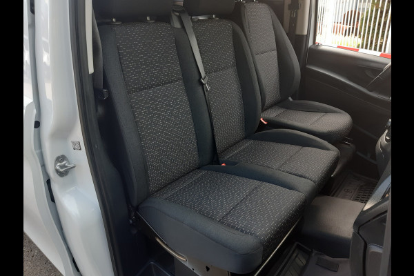 Mercedes-Benz eVito 112 - 66 kWh 290Km Range - Navi - Achteruitrijcamera