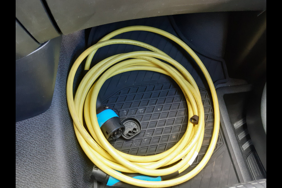 Mercedes-Benz eVito 112 - 66 kWh 290Km Range - Navi - Achteruitrijcamera