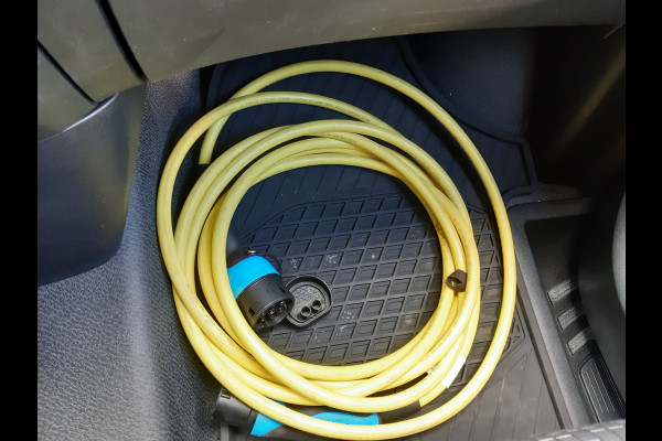 Mercedes-Benz eVito 112 - 66 kWh 290Km Range - Navi - Achteruitrijcamera