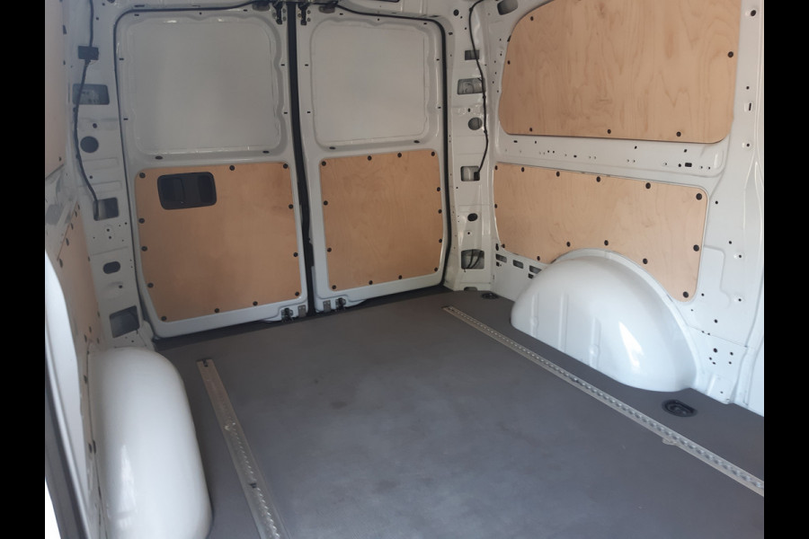 Mercedes-Benz eVito 112 - 66 kWh 290Km Range - Navi - Achteruitrijcamera