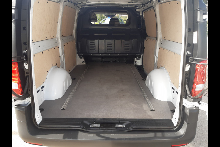 Mercedes-Benz eVito 112 - 66 kWh 290Km Range - Navi - Achteruitrijcamera