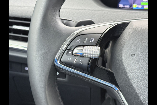 Škoda ENYAQ iV 80 Trekhaak Camera 1/2 Leer Apple Carplay Android First Edition Navi Ecc 19"lm PDC-a+v Cruise Control E-Call SOH.90% Stuurverwarming Led Isofix Keyless-Go DAB Rijstrooksensor Origineel Nederlandse Auto Nieuwprijs €49.645,-