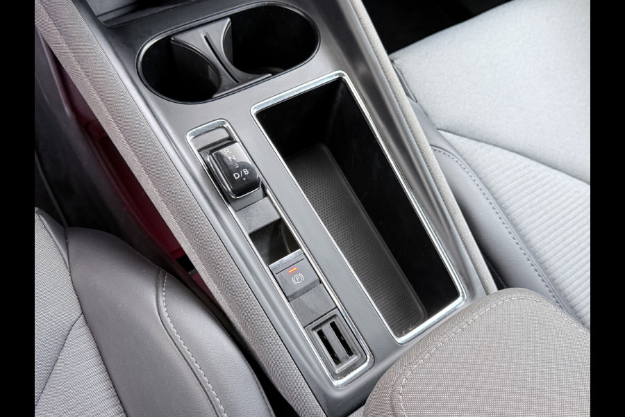 Škoda ENYAQ iV 80 Trekhaak Camera 1/2 Leer Apple Carplay Android First Edition Navi Ecc 19"lm PDC-a+v Cruise Control E-Call SOH.90% Stuurverwarming Led Isofix Keyless-Go DAB Rijstrooksensor Origineel Nederlandse Auto Nieuwprijs €49.645,-