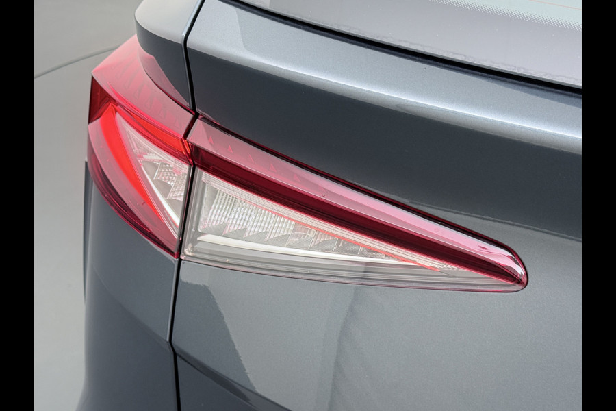 Škoda ENYAQ iV 80 Trekhaak Camera 1/2 Leer Apple Carplay Android First Edition Navi Ecc 19"lm PDC-a+v Cruise Control E-Call SOH.90% Stuurverwarming Led Isofix Keyless-Go DAB Rijstrooksensor Origineel Nederlandse Auto Nieuwprijs €49.645,-