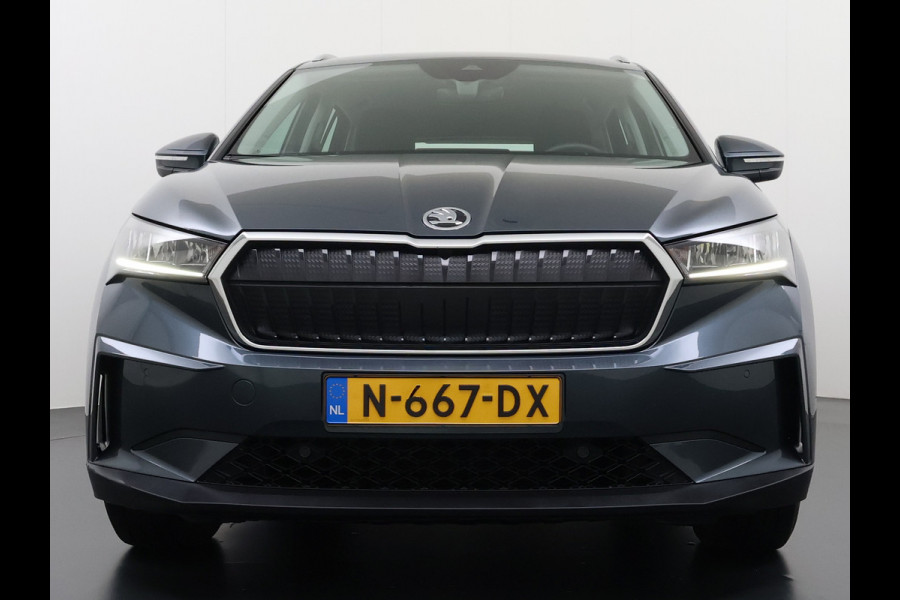 Škoda ENYAQ iV 80 Trekhaak Camera 1/2 Leer Apple Carplay Android First Edition Navi Ecc 19"lm PDC-a+v Cruise Control E-Call SOH.90% Stuurverwarming Led Isofix Keyless-Go DAB Rijstrooksensor Origineel Nederlandse Auto Nieuwprijs €49.645,-