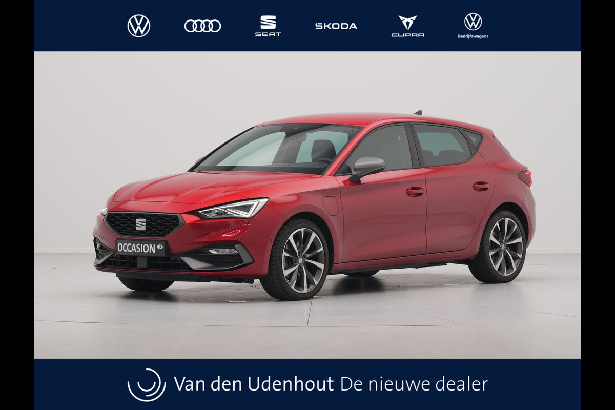 Seat Leon 1.4 TSI 204pk eHybrid PHEV FR Navigatie Camera Keyless Parkassist 18"velgen 29