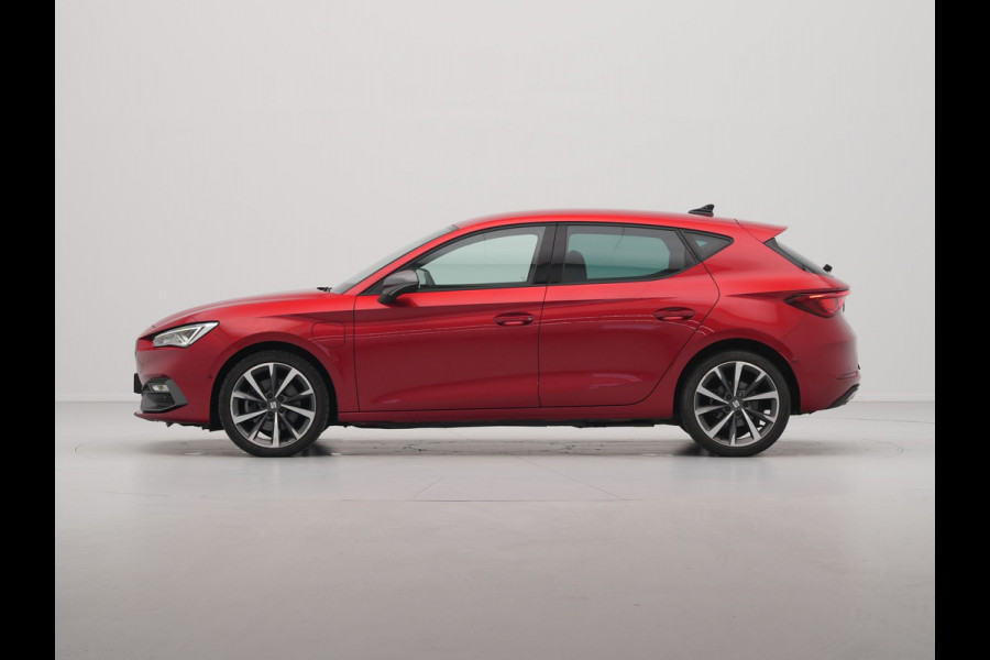 Seat Leon 1.4 TSI 204pk eHybrid PHEV FR Navigatie Camera Keyless Parkassist 18"velgen 29