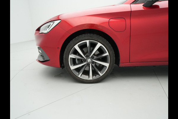 Seat Leon 1.4 TSI 204pk eHybrid PHEV FR Navigatie Camera Keyless Parkassist 18"velgen 29