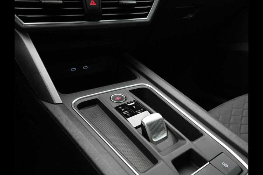 Seat Leon 1.4 TSI 204pk eHybrid PHEV FR Navigatie Camera Keyless Parkassist 18"velgen 29