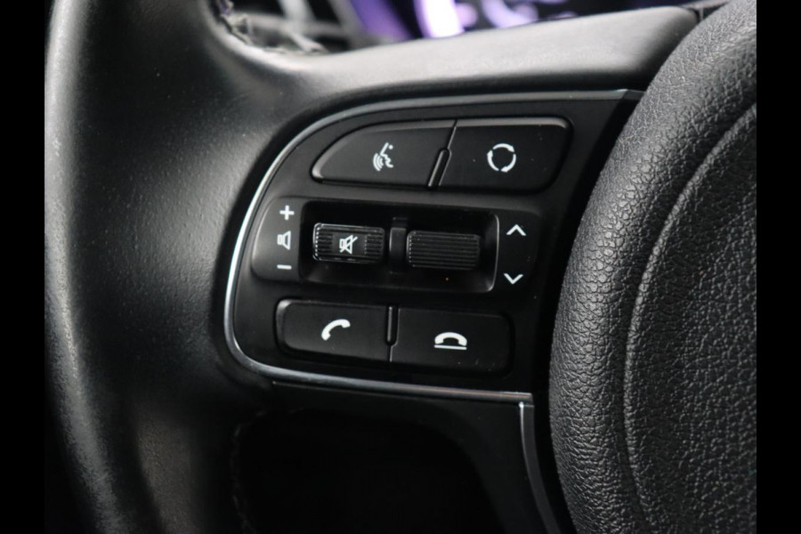 Kia Niro 1.6 GDI Hybrid DynamicLine | Adaptive cruise | cruise | Camera | Carplay | Half leder | Navigatie | DAB | Climate control | Parkeerhulp