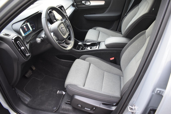 Volvo XC40 B4 211PK Automaat Plus Dark