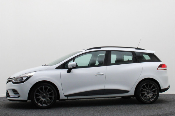 Renault Clio Estate 0.9 TCe Limited Navigatie, Bluetooth, Trekhaak, Airco, LED, 17"