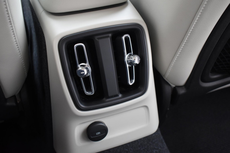 Volvo XC40 T5 262PK Automaat Recharge Inscription