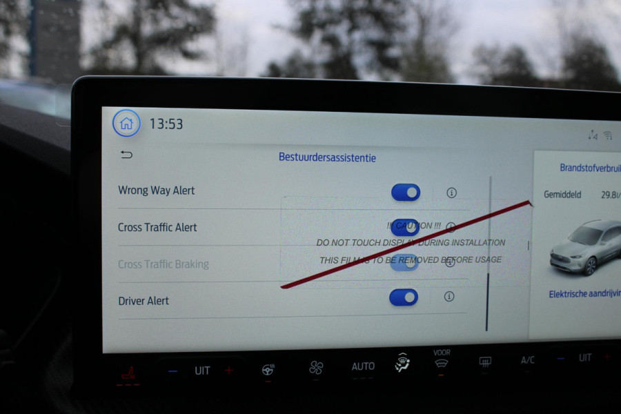 Ford Kuga 2.5 PHEV ST-Line 243 pk | Wegklapbare trekhaak | 2.100 kg trekgewicht! | Winterpakket