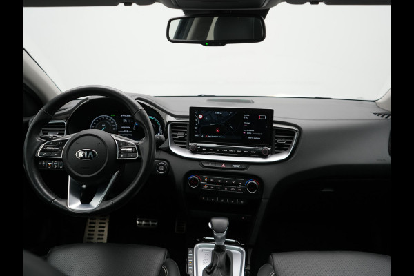 Kia Ceed Sportswagon 1.6 GDI ExecutiveLine Plug In Hybrid 141pk PHEV | Panodak | Adaptive Cruise | Camera | Lederen Sportstoelen Ventilatie & Memory | Apple Carplay | Keyless | Blis | Navigatie | DAB |