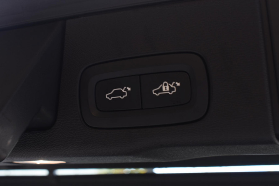 Volvo XC60 T6 350PK Automaat Plug-in Hybrid AWD Plus Dark