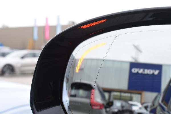 Volvo XC60 T6 350PK Automaat Plug-in Hybrid AWD Plus Dark