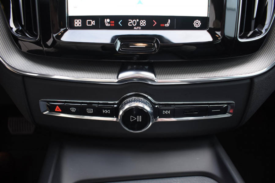 Volvo XC60 T6 350PK Automaat Plug-in Hybrid AWD Plus Dark