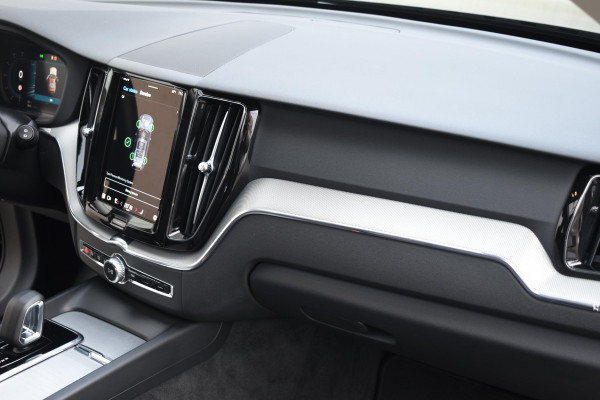 Volvo XC60 T6 350PK Automaat Plug-in Hybrid AWD Plus Dark