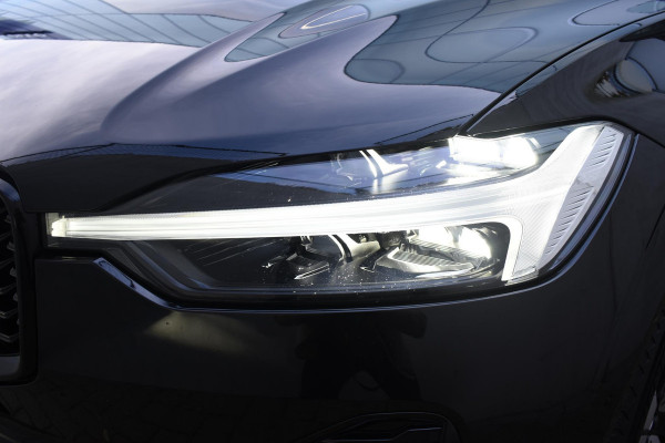 Volvo XC60 T6 350PK Automaat Plug-in Hybrid AWD Plus Dark