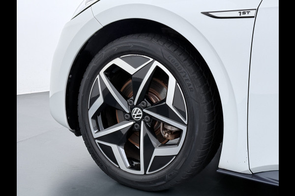 Volkswagen ID.3 First Plus 58kWh Apple Carplay Android Auto Adap.Cruise 19"lm Navi Camera Pdc Stoel+Stuurverwarming Keyless Advanced Matrix Led Led-a.licht Dynamisch Lmv Isofix DAB Privacy Glas Rijstrooksensor soh 86% 1e Eigenaar Origineel Nederlandse Auto Nieuwprijs €43.675,-