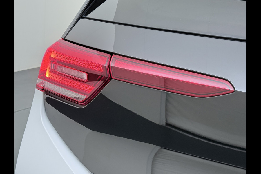 Volkswagen ID.3 First Plus 58kWh Apple Carplay Android Auto Adap.Cruise 19"lm Navi Camera Pdc Stoel+Stuurverwarming Keyless Advanced Matrix Led Led-a.licht Dynamisch Lmv Isofix DAB Privacy Glas Rijstrooksensor soh 86% 1e Eigenaar Origineel Nederlandse Auto Nieuwprijs €43.675,-