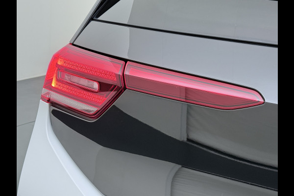 Volkswagen ID.3 First Plus 58kWh Apple Carplay Android Auto Adap.Cruise 19"lm Navi Camera Pdc Stoel+Stuurverwarming Keyless Advanced Matrix Led Led-a.licht Dynamisch Lmv Isofix DAB Privacy Glas Rijstrooksensor soh 86% 1e Eigenaar Origineel Nederlandse Auto Nieuwprijs €43.675,-