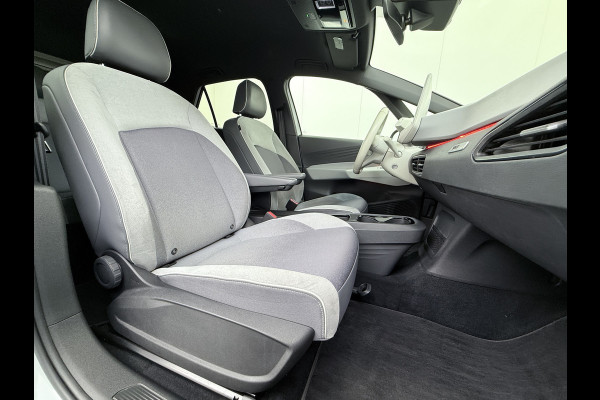 Volkswagen ID.3 First Plus 58kWh Apple Carplay Android Auto Adap.Cruise 19"lm Navi Camera Pdc Stoel+Stuurverwarming Keyless Advanced Matrix Led Led-a.licht Dynamisch Lmv Isofix DAB Privacy Glas Rijstrooksensor soh 86% 1e Eigenaar Origineel Nederlandse Auto Nieuwprijs €43.675,-