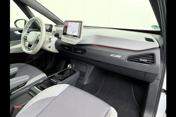 Volkswagen ID.3 First Plus 58kWh Apple Carplay Android Auto Adap.Cruise 19"lm Navi Camera Pdc Stoel+Stuurverwarming Keyless Advanced Matrix Led Led-a.licht Dynamisch Lmv Isofix DAB Privacy Glas Rijstrooksensor soh 86% 1e Eigenaar Origineel Nederlandse Auto Nieuwprijs €43.675,-