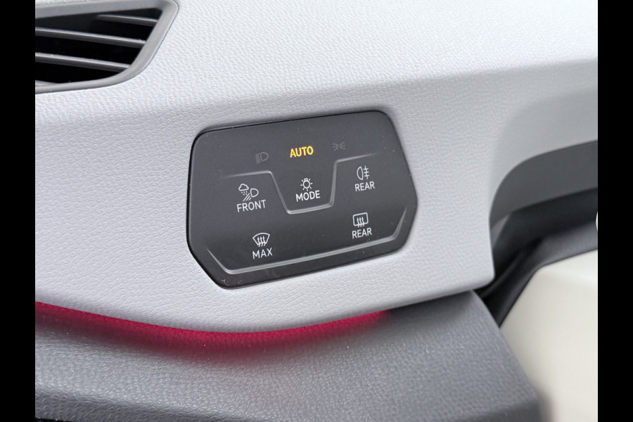 Volkswagen ID.3 First Plus 58kWh Apple Carplay Android Auto Adap.Cruise 19"lm Navi Camera Pdc Stoel+Stuurverwarming Keyless Advanced Matrix Led Led-a.licht Dynamisch Lmv Isofix DAB Privacy Glas Rijstrooksensor soh 86% 1e Eigenaar Origineel Nederlandse Auto Nieuwprijs €43.675,-