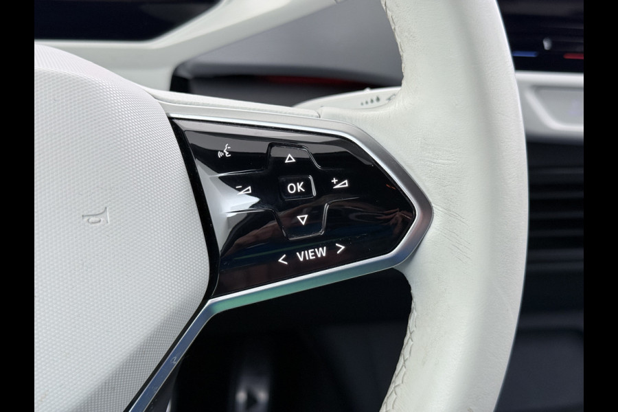Volkswagen ID.3 First Plus 58kWh Apple Carplay Android Auto Adap.Cruise 19"lm Navi Camera Pdc Stoel+Stuurverwarming Keyless Advanced Matrix Led Led-a.licht Dynamisch Lmv Isofix DAB Privacy Glas Rijstrooksensor soh 86% 1e Eigenaar Origineel Nederlandse Auto Nieuwprijs €43.675,-
