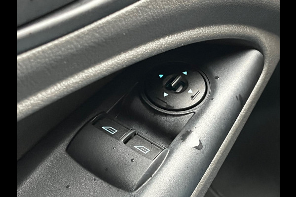 Ford Transit Connect 1.5 EcoBlue L2 Trend 120PK Automaat / Camera / Sync 3 / 3 zits