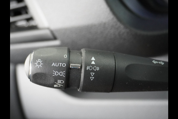 Opel Vivaro 2.0D 145pk XL L3H1 3-Persoons Navi Apple Carplay Android Auto Cruise Pdc 2X Schuifdeur Cruise DAB+ Bordherkenning WiFi Citroen Connect Regen/Lichtsensor Dodehoeksensor SpoorAssist Voorruit+Wisserverwarmd 1e Eigenaar Euro 6 370Nm koppel
