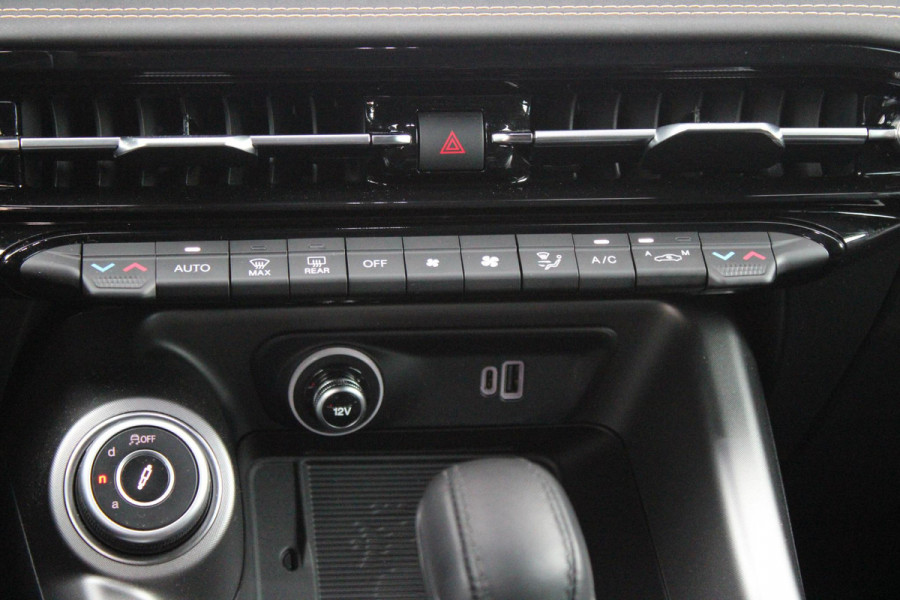 Alfa Romeo Tonale 1.5T 160PK Hybrid VELOCE | PANORAMISCH SCHUIF/KANTEL DAK | PREMIUM PACK: LEDEREN BEKLEDING/GEVENTILEERDE VOORSTOELEN/4-VOUDIG ELEKTRISCH VERSTELBARE LENDESTEUN VOORSTOELEN/HOOGGLANS ZWARTE RAAMOMLIJSTING/AMBIENT LIGHTING | TECHNOLOGY PACK: PARKEERWAARSCHUWING VOOR EN ACHTER/360° CAMERA/AUTOMATISCH INPARKEREN/ AUTONOMOUS DRIVING LEVEL 2: ADAPTIVE CRUISE CONTROL/LANE CENTERING ASSIST/TRAFFIC JAM ASSIST DODEHOEK DETECTIE AUTOMATISCH DIMMENDE BUITENSPIEGELS ELEKTRISCH BEDIENBARE ACHTERKLEP | WINTERPACK: STOELVERWARMING VOOR/STUURVERWARMING/VERWARMBARE RUITENSPROEIERS | HAR