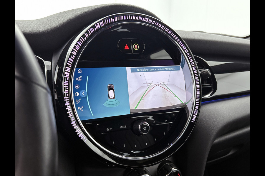 MINI Mini Electric S MINI Yours 135KW / 33 kWh Comfort plus / Driving Ass. / Leder / Navigatie / Pdc+Camera / Harman Kardon / 100% Elektrisch, 100% Stijlvol / Apk 05-2027