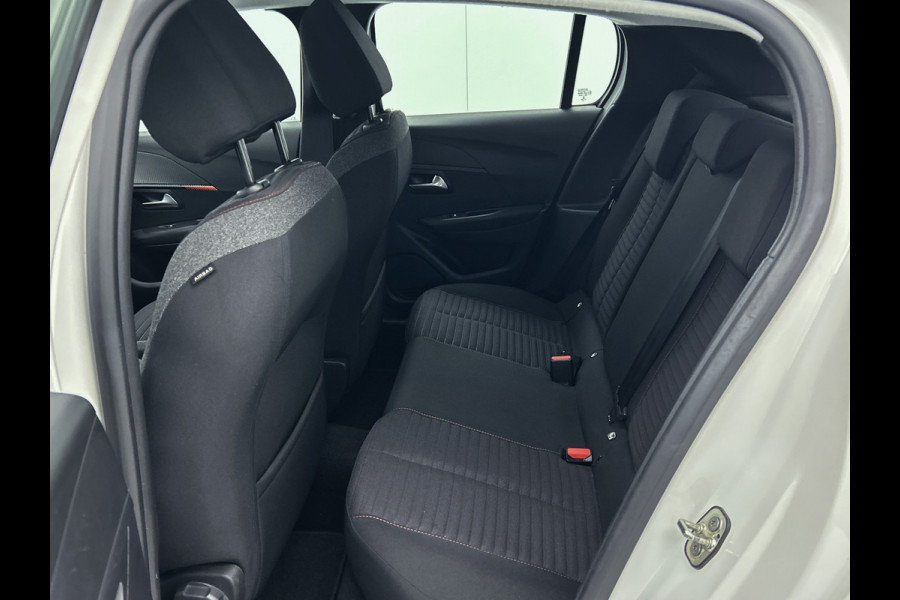 Peugeot 208 1.5 HDi 103PK Blue Active 5Drs. Airco / Navigatie / Lm.velgen / Pdc.A / Distributie vv bij 172Dkm / Apk 11-2026