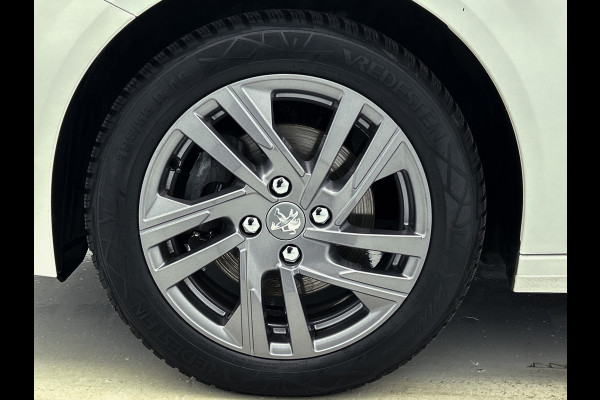Peugeot 208 1.5 HDi 103PK Blue Active 5Drs. Airco / Navigatie / Lm.velgen / Pdc.A / Distributie vv bij 172Dkm / Apk 11-2026